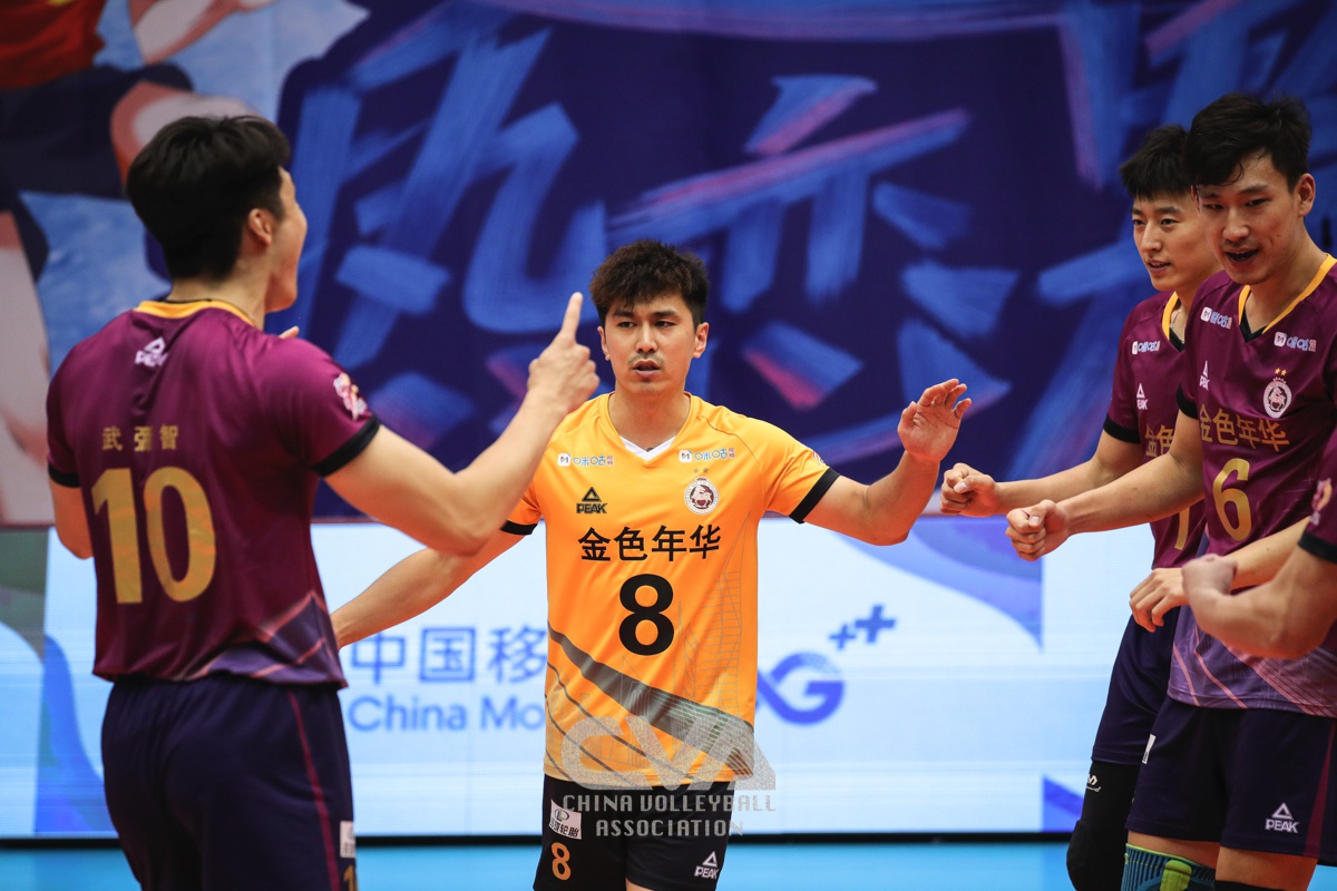 排球大师赛上演强强对话,闽南犀牛队读秒扳平渝州飞鹰队,团队配合流畅;赛季拐点或已出现的简单介绍 排球大师赛上演强强对话,闽南犀牛队读秒扳平渝州飞鹰队,团队配合流畅;赛季拐点或已出现的简单介绍
