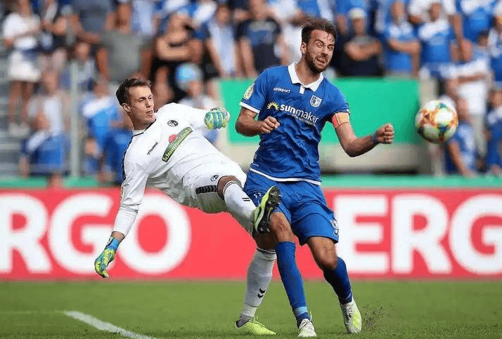 关于赛地聚焦：法国杯今晚热度飙升，埃因霍温状态回暖，引发热议，身体对抗强度拉满的信息-九游体育官方网站